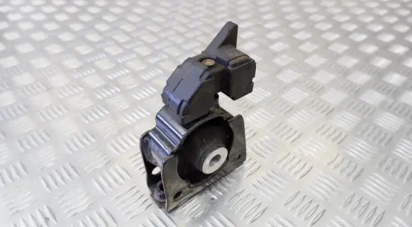 Toyota Prius (XW30) Engine mount bracket 1236137090