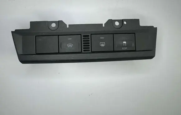 Ford Focus Windscreen/window heater switch 4M5113D734D