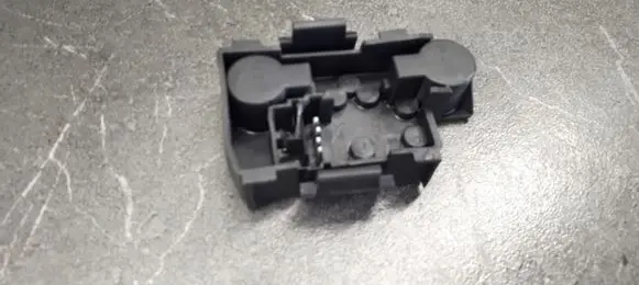 Renault Megane I Tail light bulb cover holder