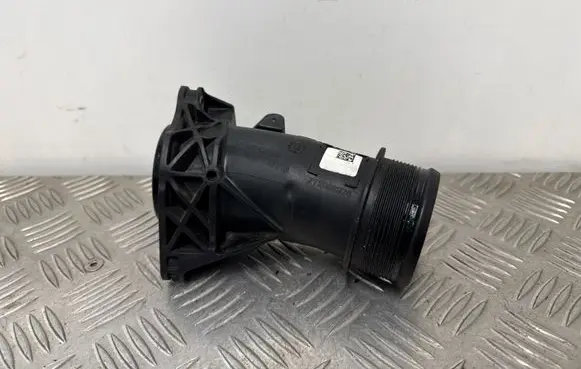 Audi A6 S6 C8 4K Engine coolant pipe/hose 06M145673DF