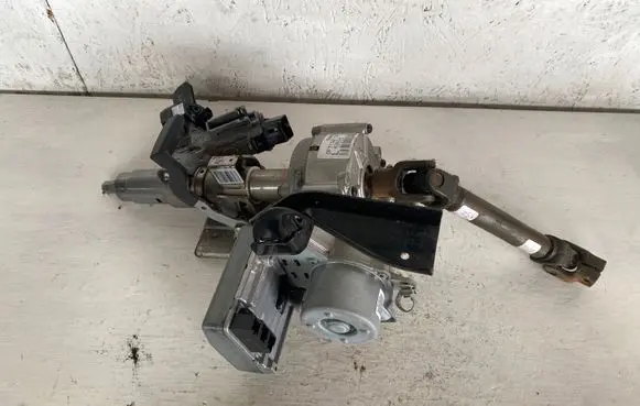 Ford Fiesta Power steering pump K3604 CD11A155A1 DF713210X