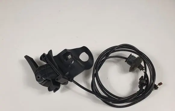 Citroen C4 II Picasso Engine bonnet (hood) release handle 