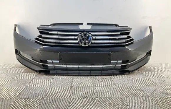 Volkswagen PASSAT B8 Front bumper 3G0807221 3G0853653 3G0853651