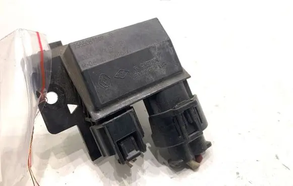 Renault Megane IV Fan control module 255508124R