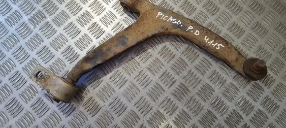 Citroen Xsara Picasso Front lower control arm/wishbone