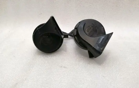 Porsche Boxster 986 Horn signal 99663520607 99663520507