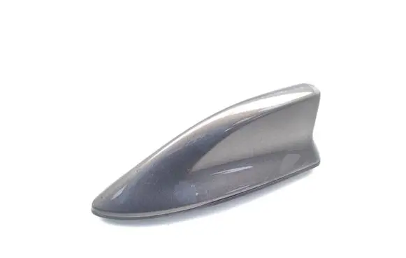 Toyota Hilux VIII Radio antenna 