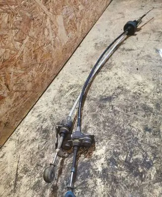 Opel Astra H Gear shift cable linkage 55350266