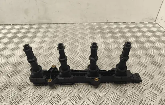 Opel Signum High voltage ignition coil 09153250