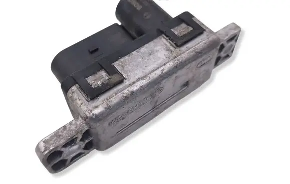 Land Rover Evoque II Glow plug pre-heat relay 0281003221