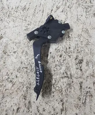 Subaru Legacy Accelerator throttle pedal 36010AG140
