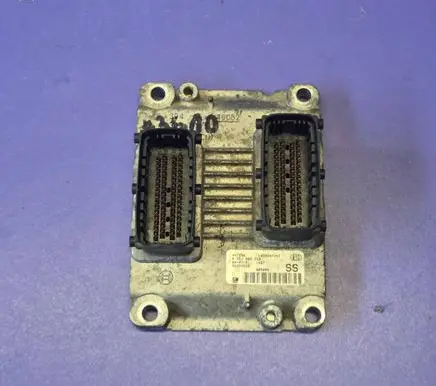 Opel Meriva B Engine control unit/module 0261208253 55352622 487230