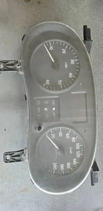 Nissan Primastar Speedometer (instrument cluster) P8200390132
