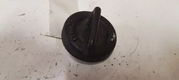 Opel Insignia A Oil filler cap 55565948 564563513