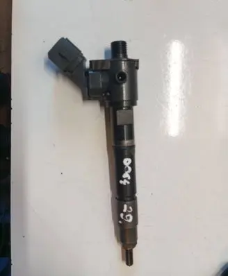 Volvo V60 Fuel injector VEA132370010AAB