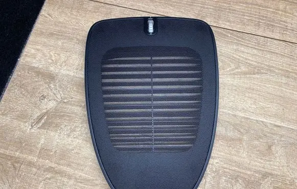 Porsche Cayenne (9PA) Dash center speaker trim cover 7L5858189