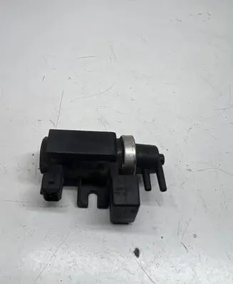 Volkswagen PASSAT B6 Turbo solenoid valve 72279600 2247906