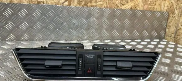Skoda Octavia Mk3 (5E) Dash center air vent grill 5E0820951C 5E0820951D