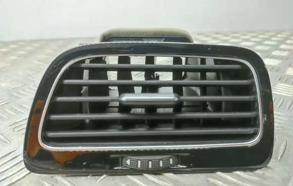 Volkswagen Golf VII Dashboard side air vent grill/cover trim 5G1819710B
