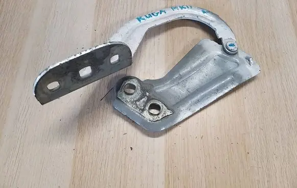 Ford Kuga II Engine bonnet/hood hinges BM51A16801AD