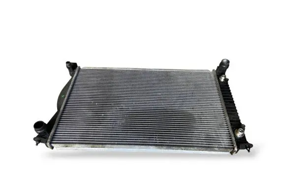 Audi A6 S6 C6 4F Coolant radiator 2002039