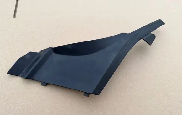 Audi TT TTS Mk2 Engine bonnet/hood lock trim molding 8J0807082B