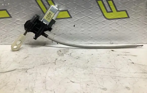BMW 5 F10 F11 Seat adjustment motor 8908600