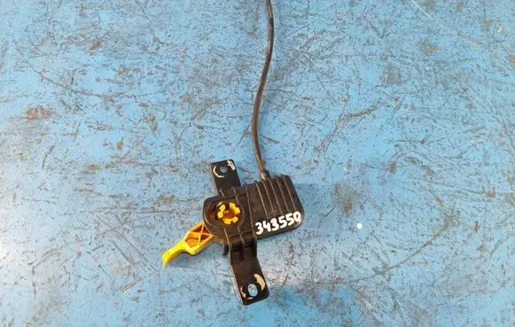 Ford Escape III Engine bonnet/hood lock release cable CJ5Z16A770A