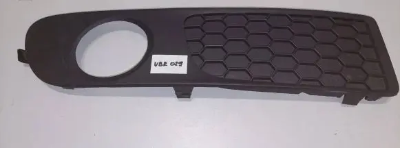 Volvo S80 Front bumper lower grill 30655930