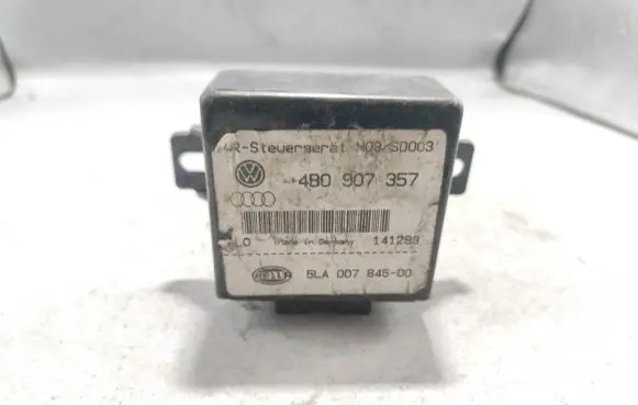Volkswagen PASSAT B5 Light module LCM 4B0907357 141296