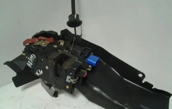 Audi A8 S8 D3 4E Rear door lock 4E0839015B