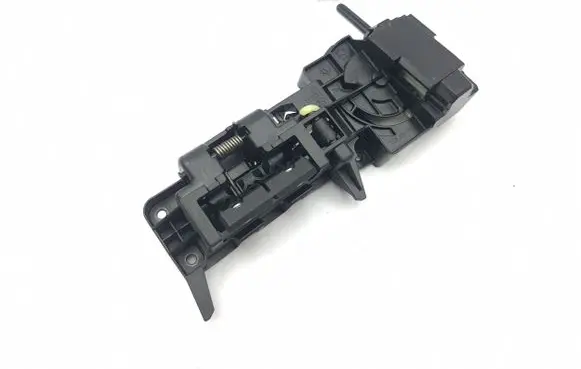 BMW i3 Rear door exterior handle/bracket 18071510