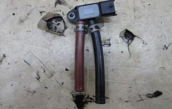 Nissan Qashqai Valve vacuum 8200790180