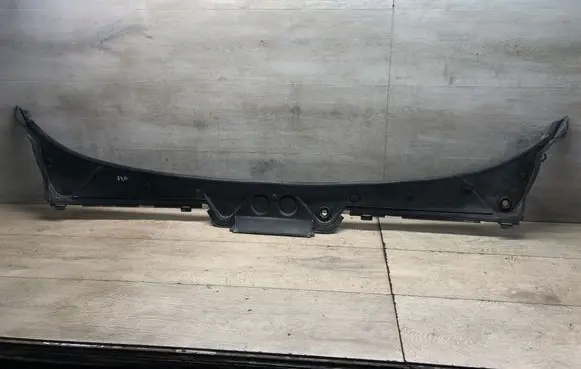 BMW 1 F20 F21 Wiper trim 7240672