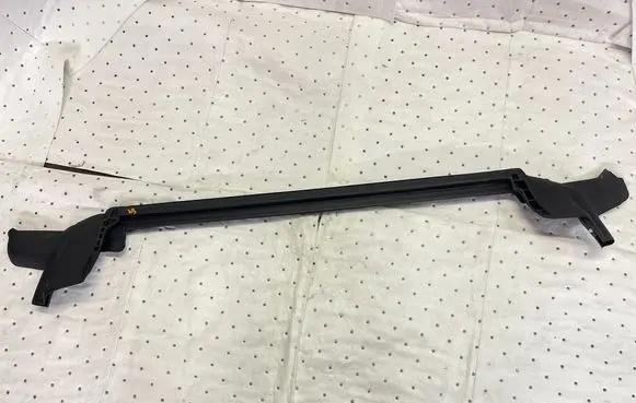 BMW i4 Rubber seal rear door 7482951