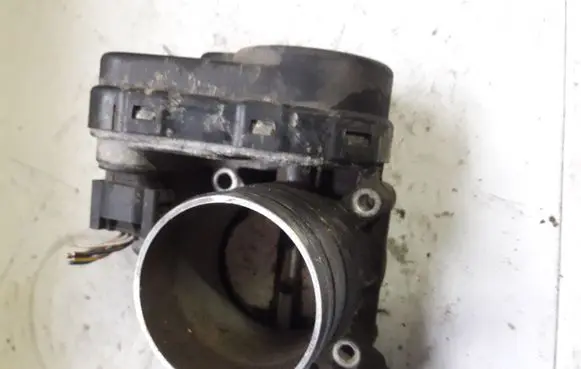 Mercedes-Benz A W168 Throttle valve
