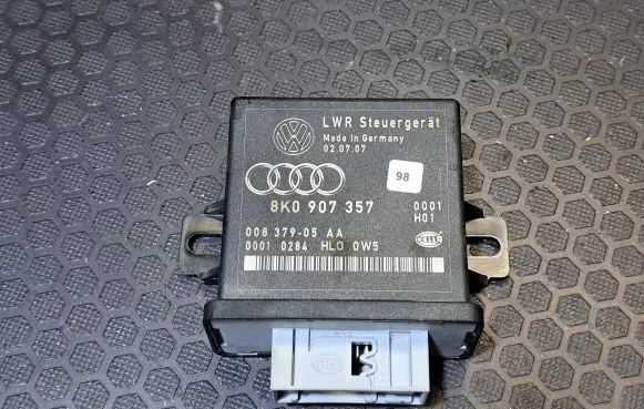 Audi A5 8T 8F Light module LCM 8K0907357 00837905AA