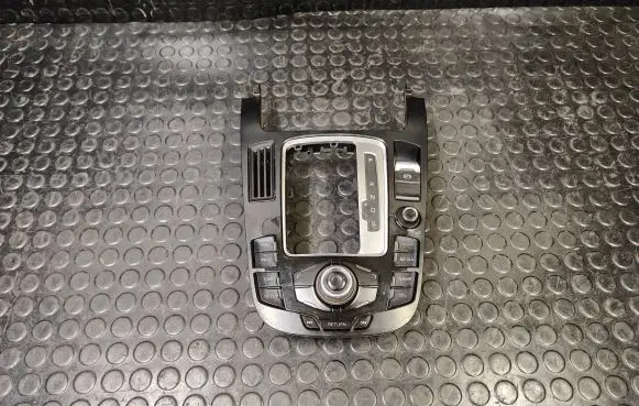 Audi A5 8T 8F Head unit multimedia control 8T0919609F