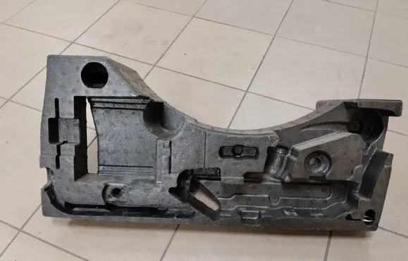 Volkswagen PASSAT B6 Tool box 3C5012115D
