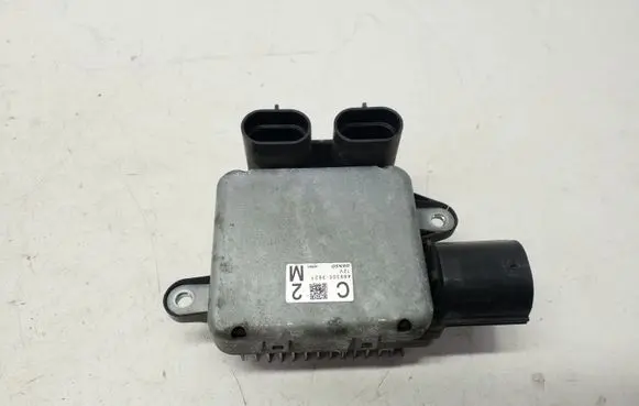 Jeep Cherokee Coolant fan relay 4993003621