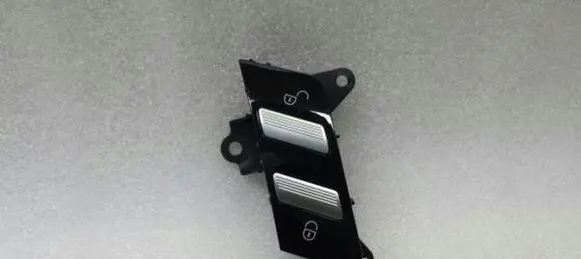 Mercedes-Benz CL C216 Central locking switch button A2218213051