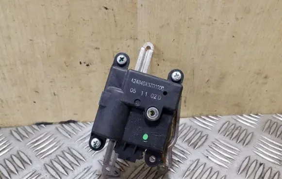 Honda Civic Air flap motor/actuator A24840A3700000