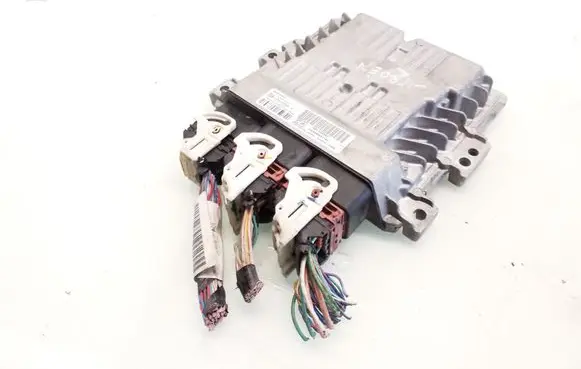 Citroen DS5 Engine control unit/module S180123008B