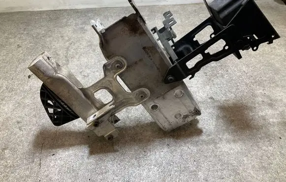 BMW 3 GT F34 Front bumper shock/impact absorber 7289908