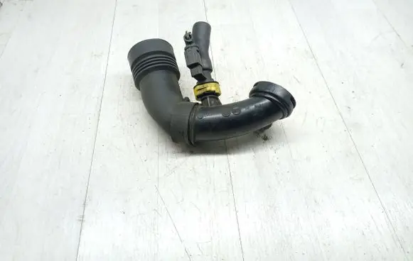 Peugeot 508 Turbo air intake inlet pipe/hose 9683725080