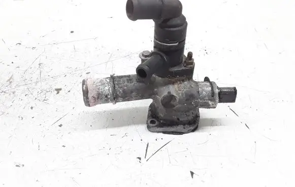 Ford Galaxy Engine coolant pipe/hose 038121133J
