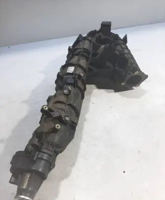 BMW 5 F10 F11 Intake manifold 8511363