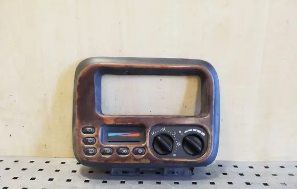 Chrysler Voyager Climate control unit P4677335 4677335N 5769102