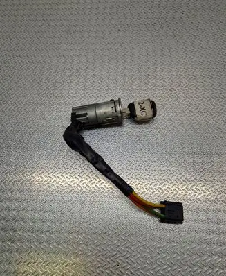 Renault Clio III Ignition lock