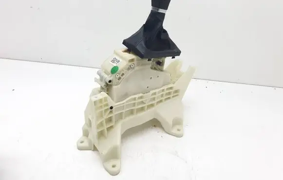 KIA Sportage Gear shift rod